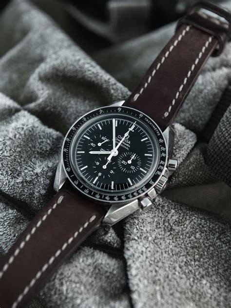 omega speedmaster professional leather strap